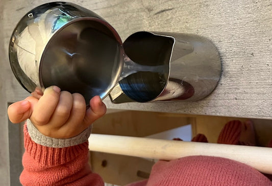 Montessori-Spielzeug ab 1 Jahr: Selbstständigkeit spielerisch fördern