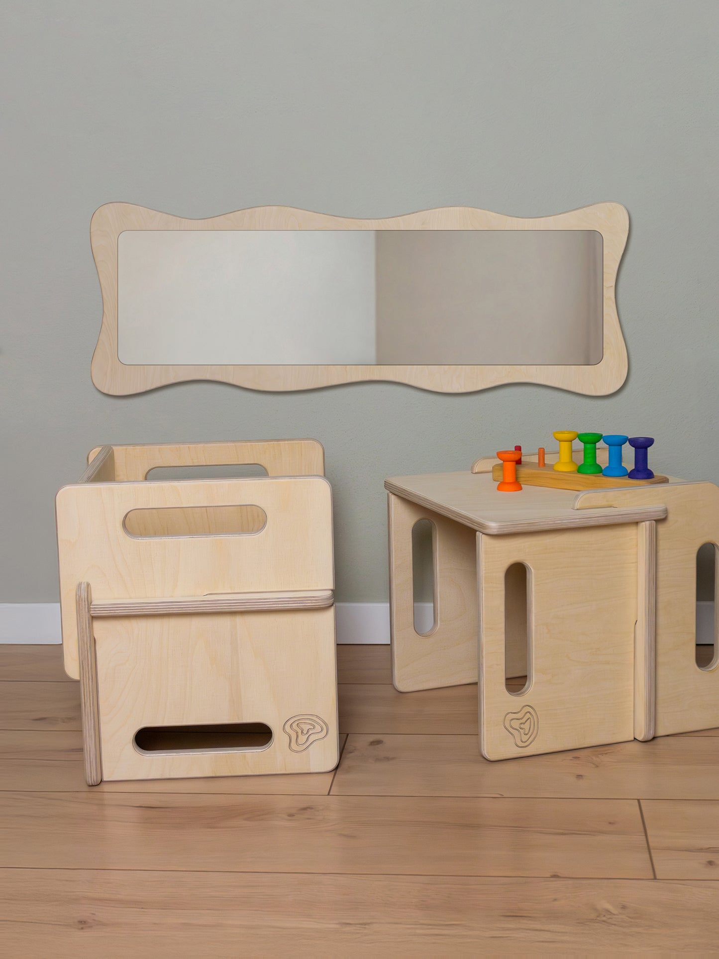 Montessori Baby- und Kinderspiegel Mira